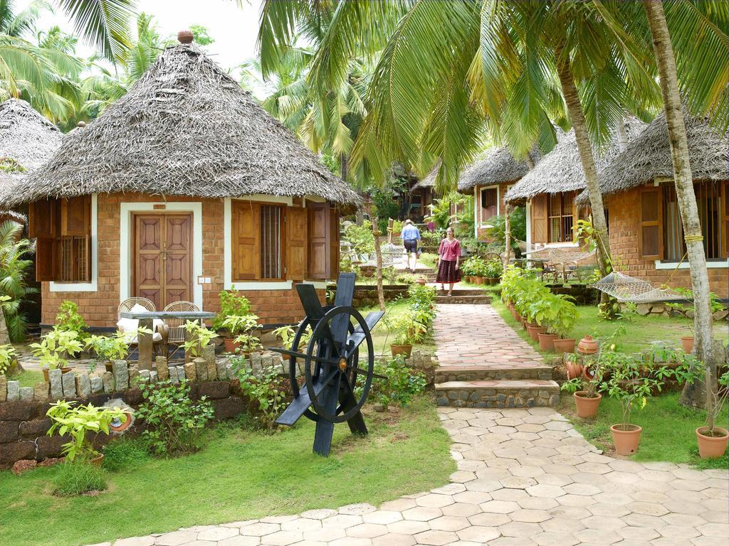 Soma Manaltheeram Ayurveda Beachvillage Kovalam Dış mekan fotoğraf