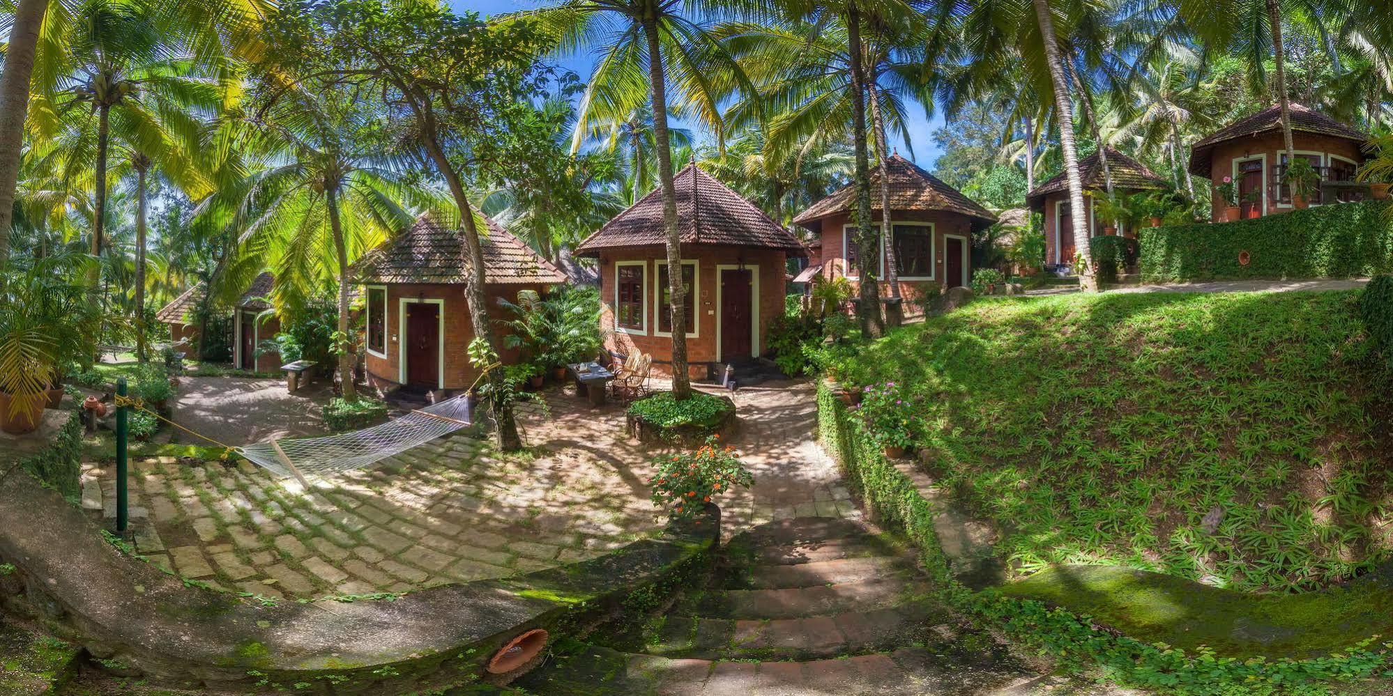 Soma Manaltheeram Ayurveda Beachvillage Kovalam Dış mekan fotoğraf