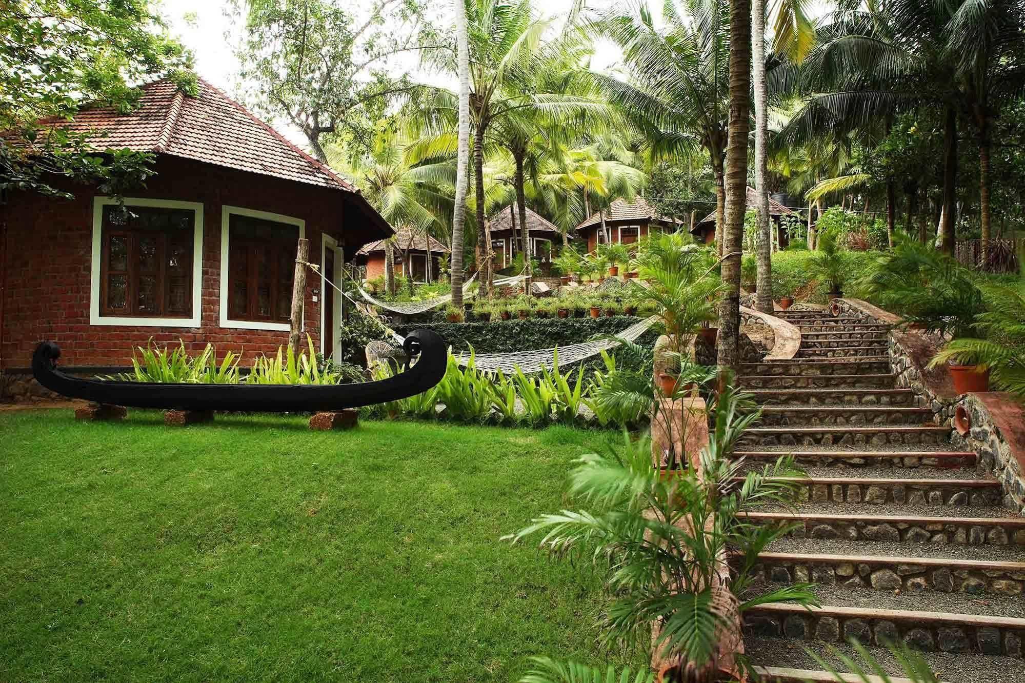 Soma Manaltheeram Ayurveda Beachvillage Kovalam Dış mekan fotoğraf