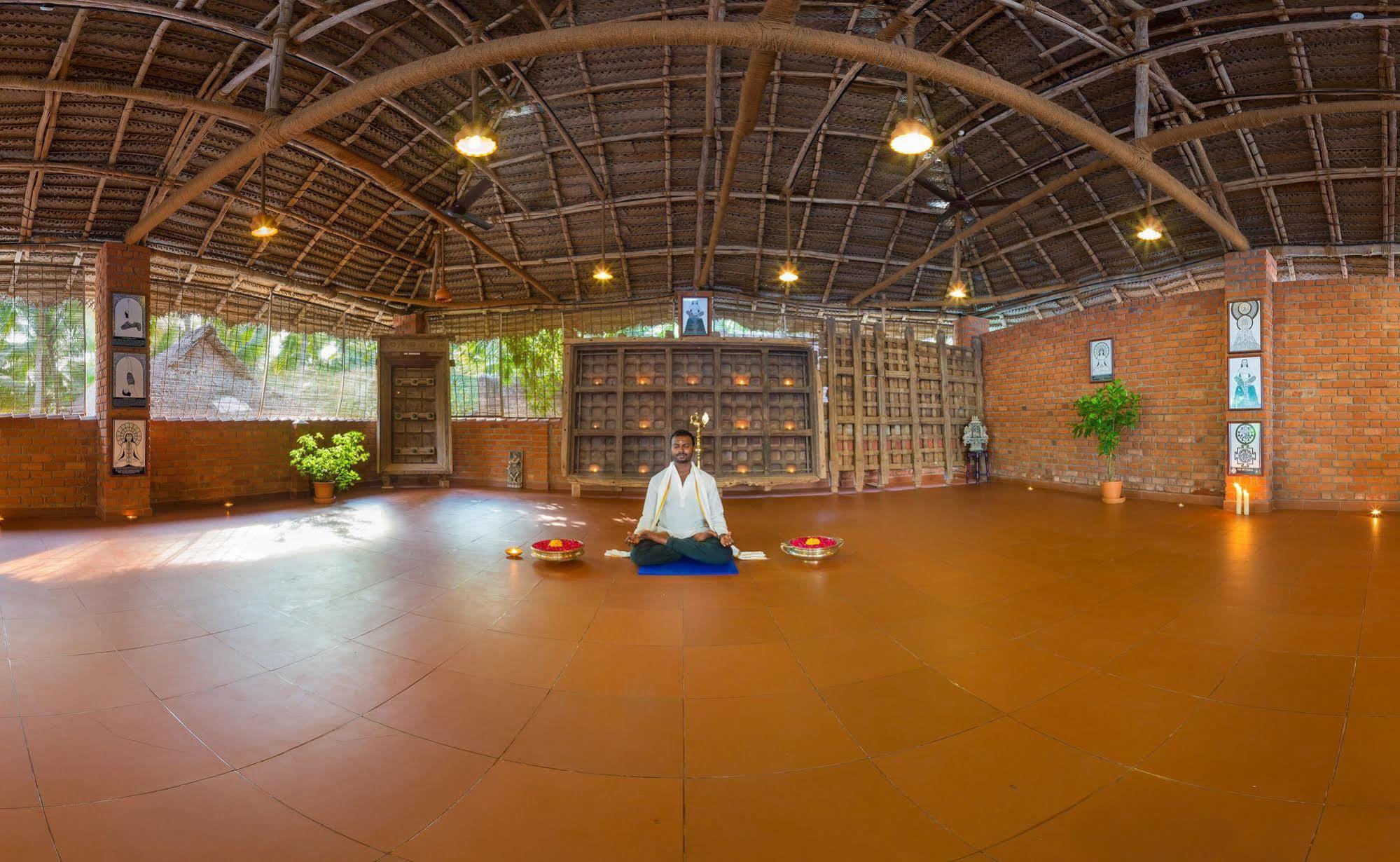 Soma Manaltheeram Ayurveda Beachvillage Kovalam Dış mekan fotoğraf